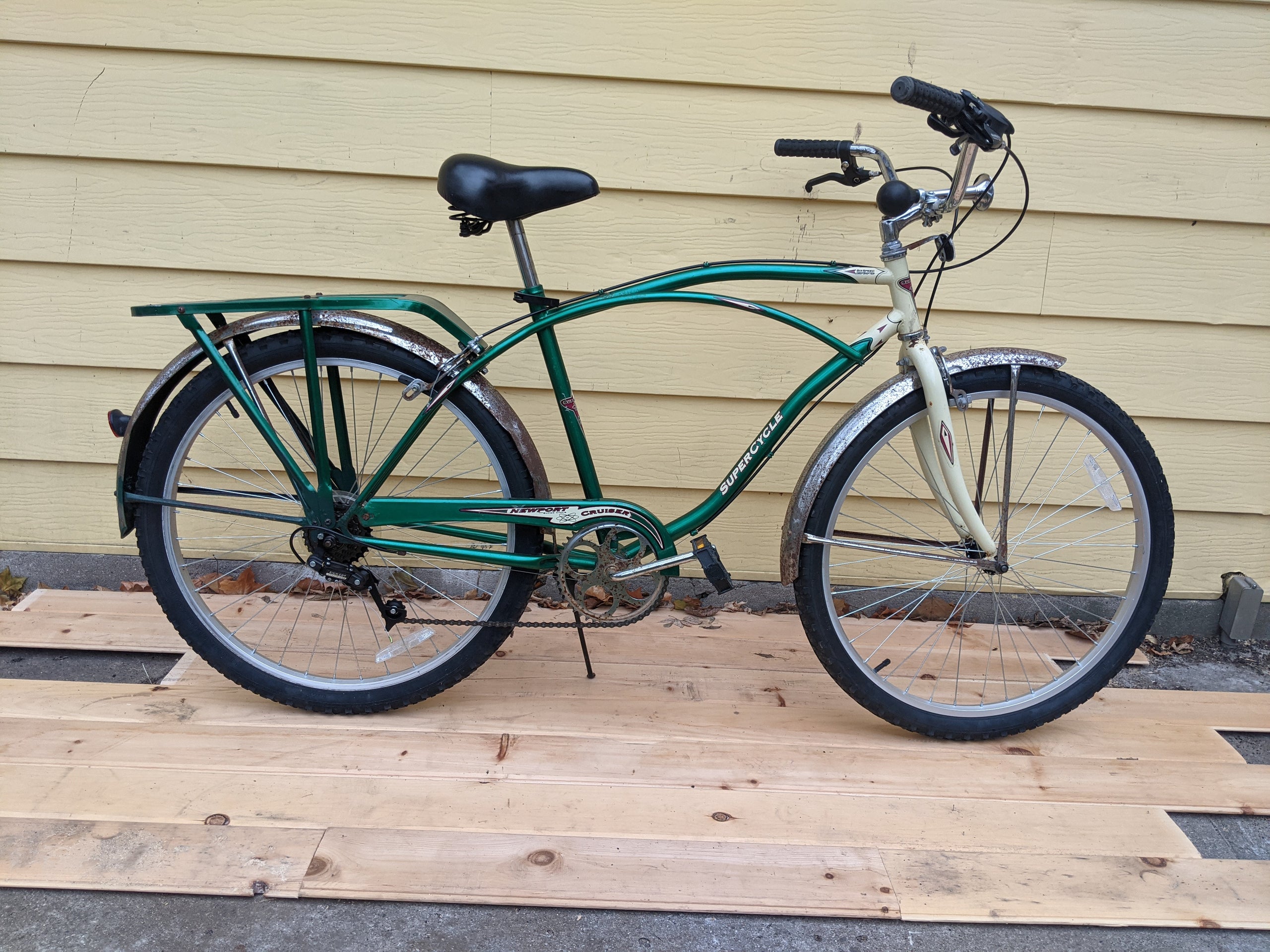 Supercycle beach shop cruiser